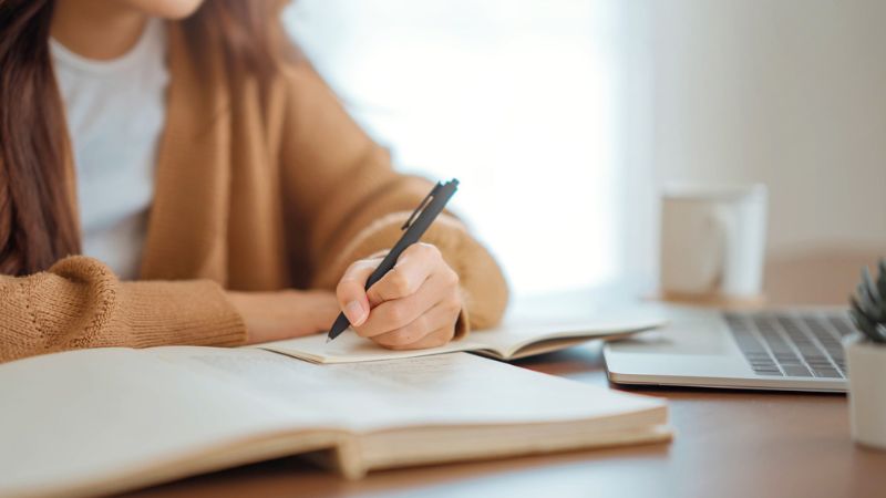 AI-102に向けて勉強する様子